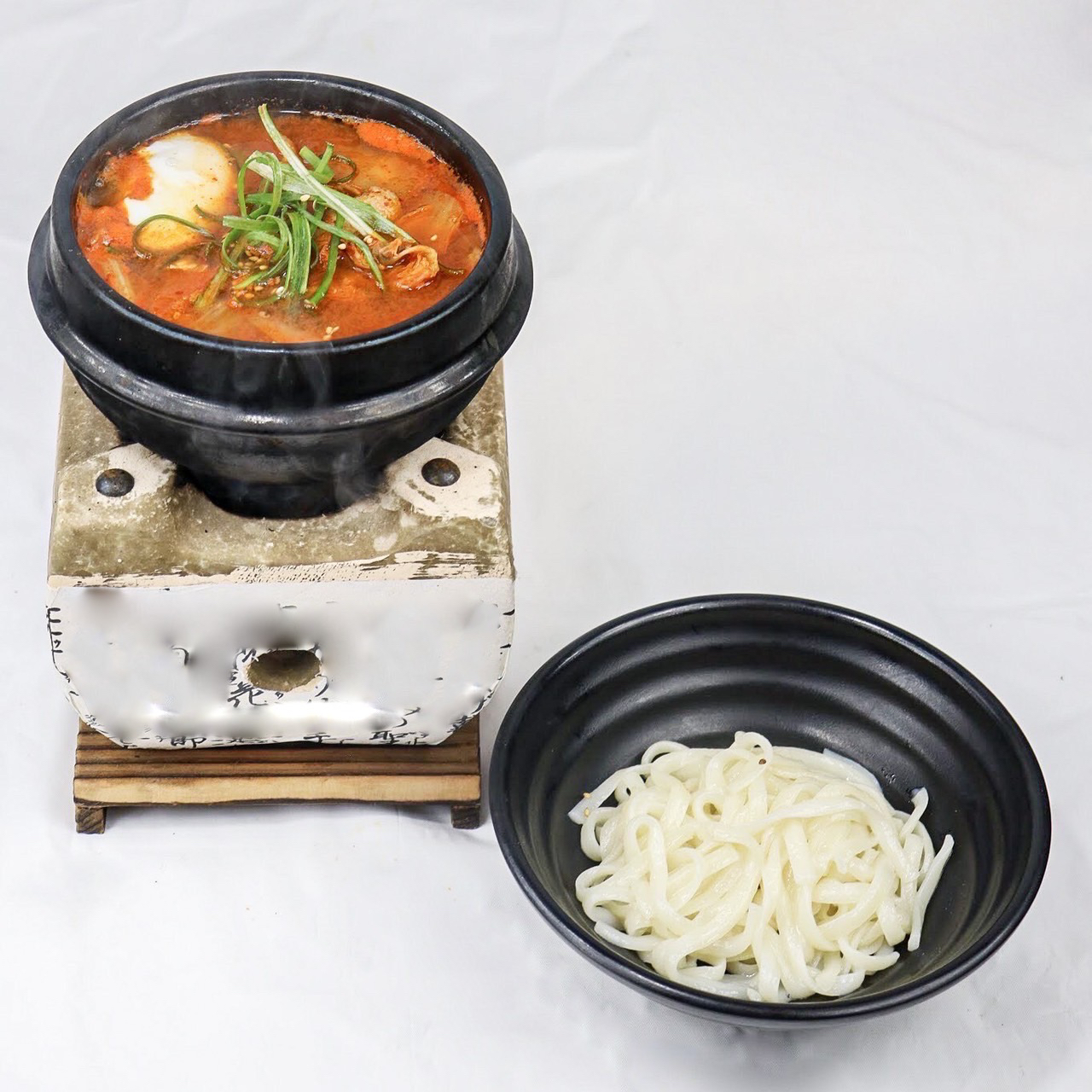 Order Kimchi Udon (Tsukamen)  food online from Lucky cat store, New York on bringmethat.com