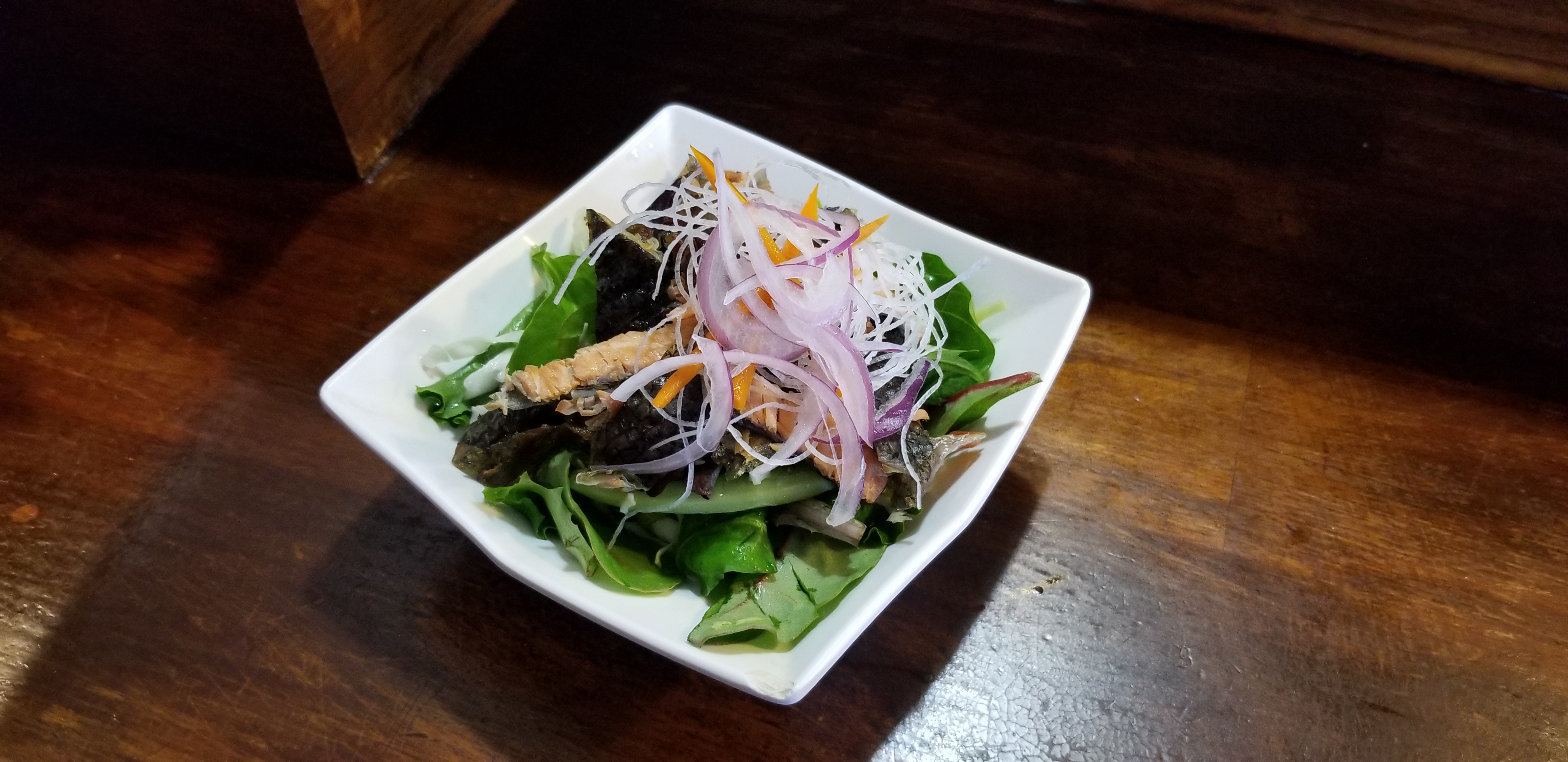 Order Salmon Skin Salad food online from Tomo Sushi store, Laguna Woods on bringmethat.com