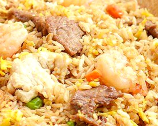 Order House Special Fried Rice food online from No.1 Chinese Food store, Costa Mesa on bringmethat.com
