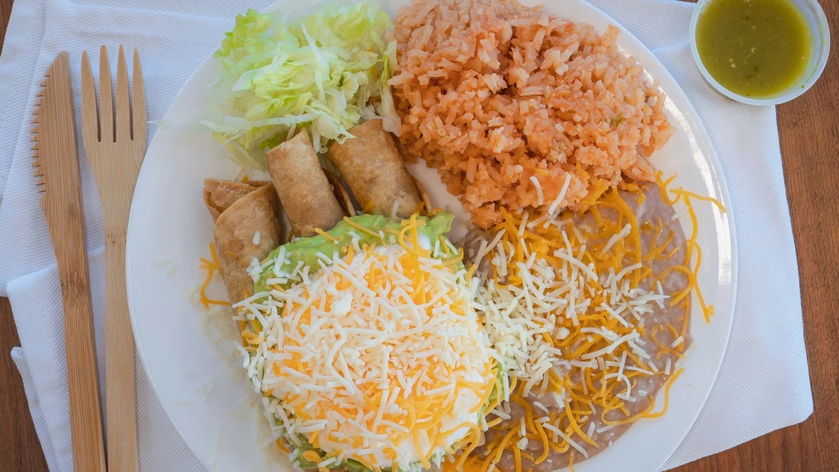 Order #16. Three Roll Tacos Combination Plate food online from Albertaco store, San Bernardino on bringmethat.com