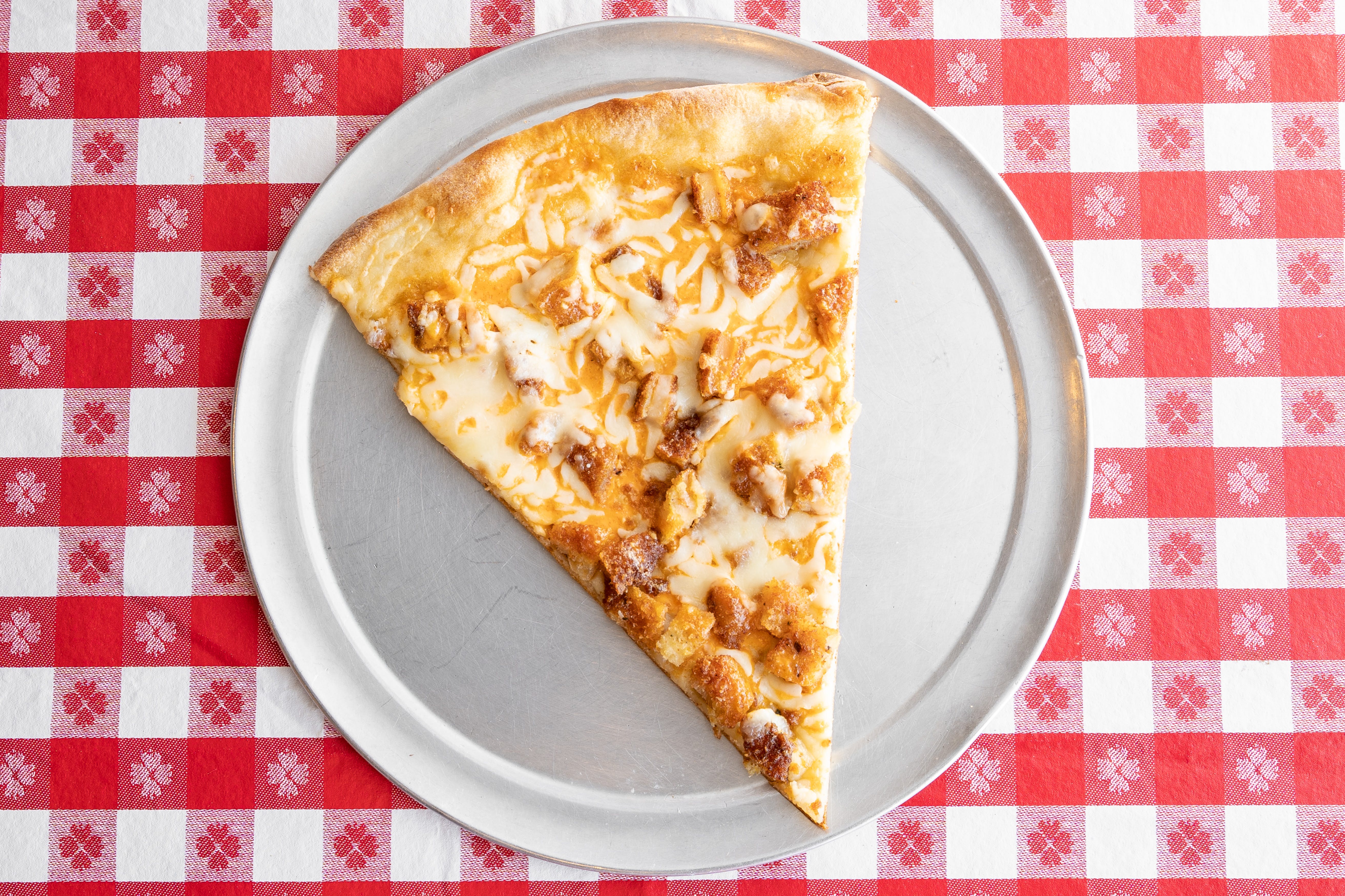 Order Buffalo Chicken Pizza - Personal 10'' food online from Luisa's Pizza Pasta & More store, Jackson on bringmethat.com