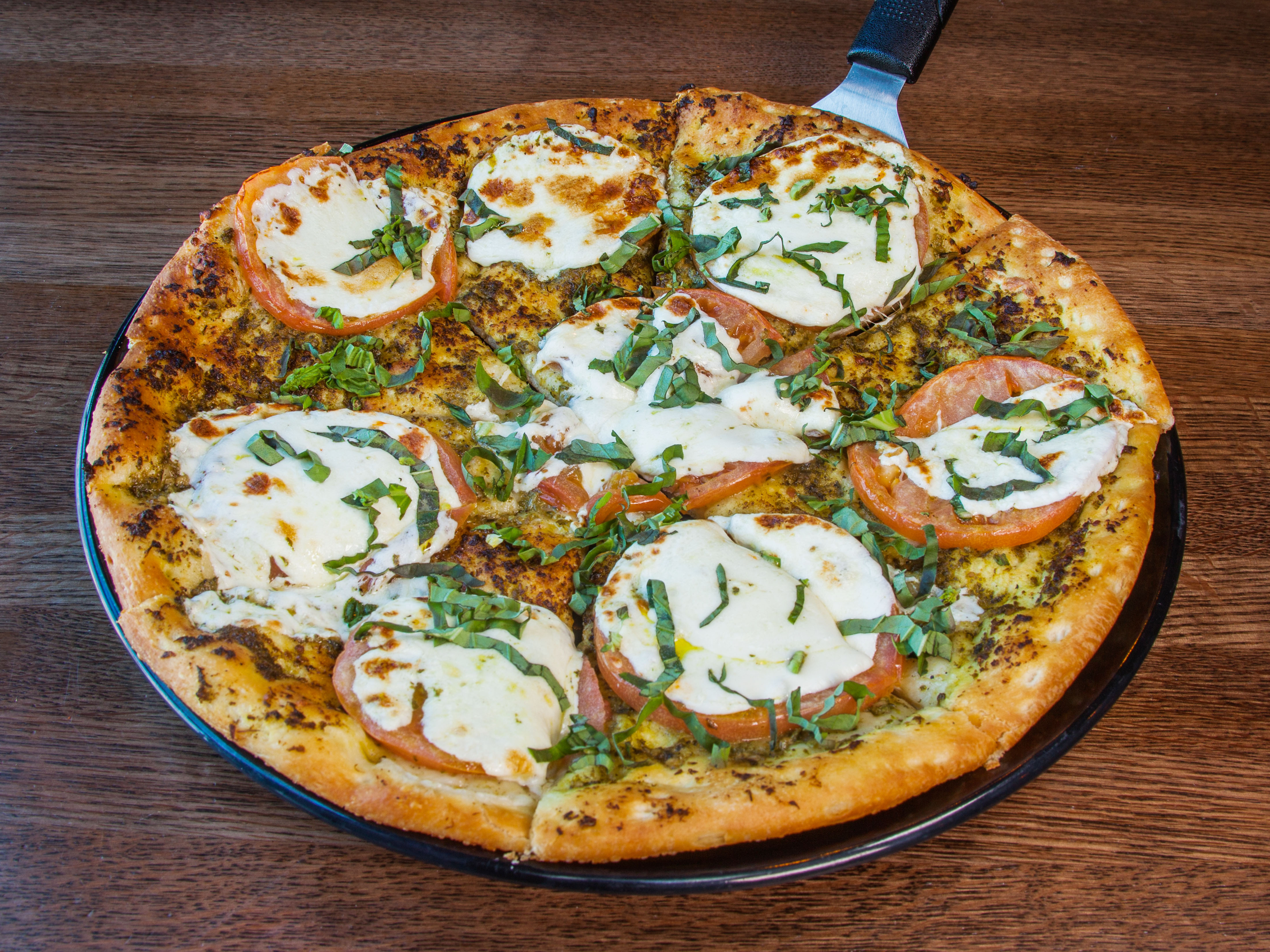 Order Margherita Pizza food online from Bulldog Ale House store, North Aurora on bringmethat.com