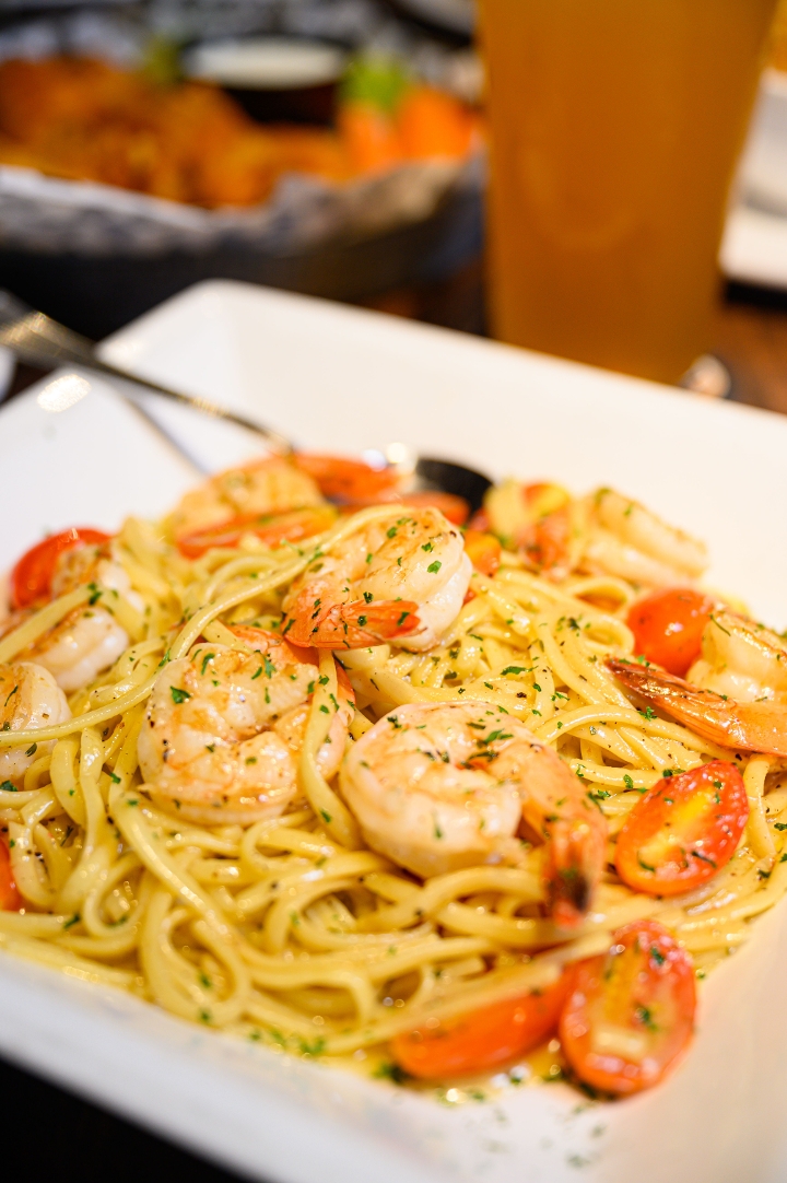 Order Shrimp Scampi food online from Quincy's South Bar & Grille store, Rockville on bringmethat.com