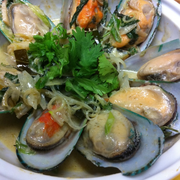 Order Mussel de Coco food online from Jasmine Thai Noodle & BBQ store, Valencia on bringmethat.com