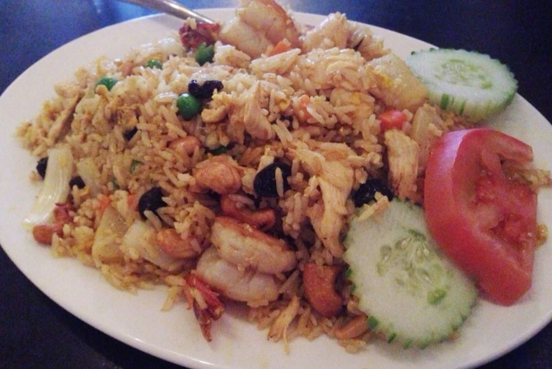Order Pineapple Fried Rice food online from T's Thai store, Santa Monica on bringmethat.com