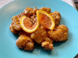 Order E7. Orange Chicken food online from Thai Der store, Las Vegas on bringmethat.com