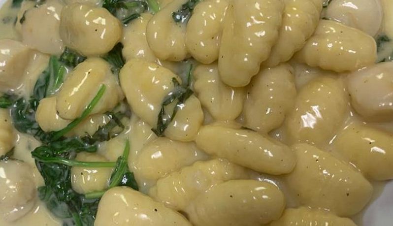Order Gnocchi with Spinach Special food online from Villa Nuova Ristorante store, Deptford Township on bringmethat.com