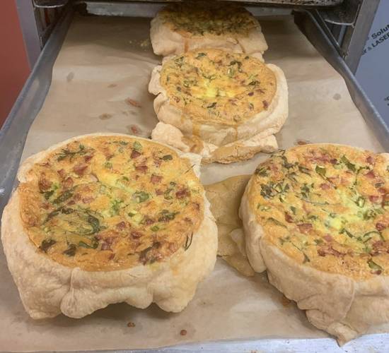 Order SPECIAL: Quiche of the Day food online from Convito Cafe & Market store, Wilmette on bringmethat.com