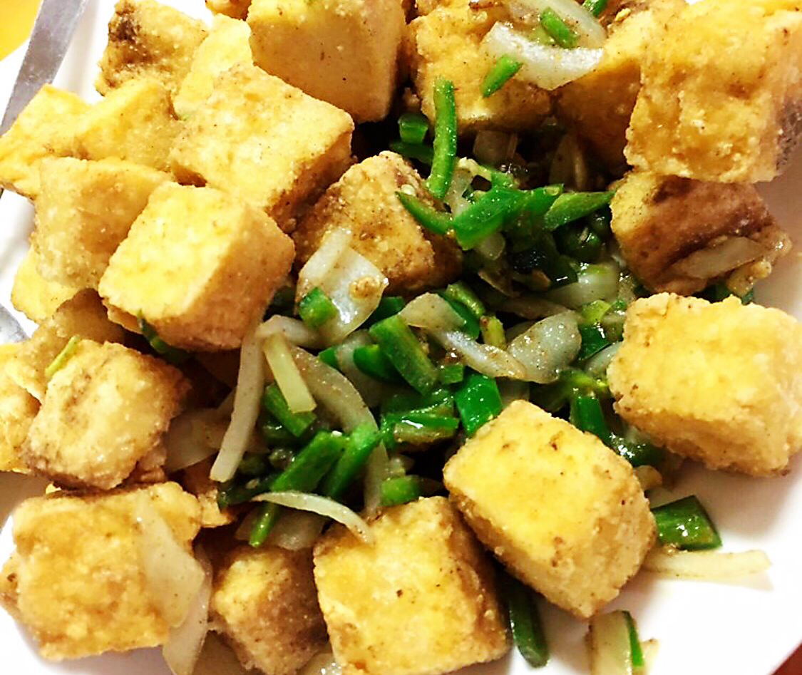 Order Tofu with Chili and Spicy Salt 椒盐豆腐 food online from Orient House Chinese Restaurant store, Madison on bringmethat.com