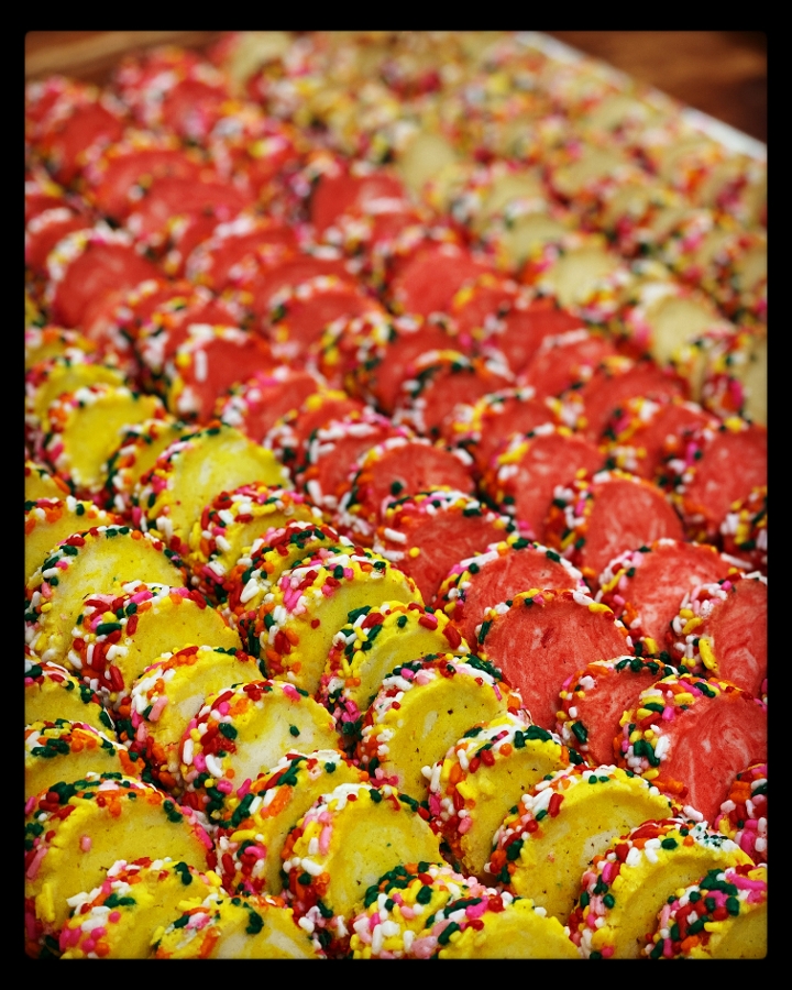 Order Italian Cookies food online from Arlington store, Arlington on bringmethat.com