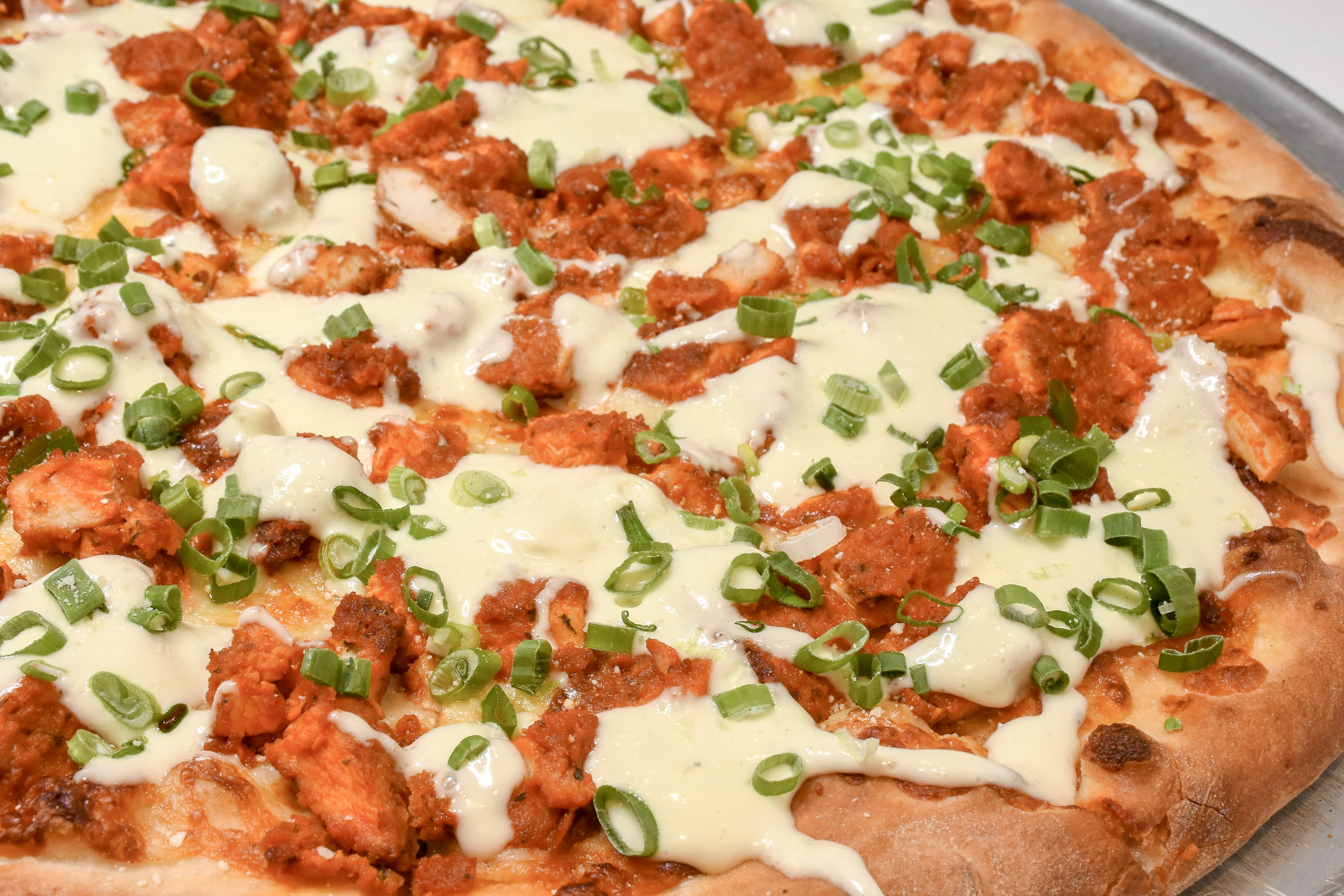 Order Buffalo Chicken Pizza food online from Arcuris Pizza & Salad store, Cos Cob on bringmethat.com