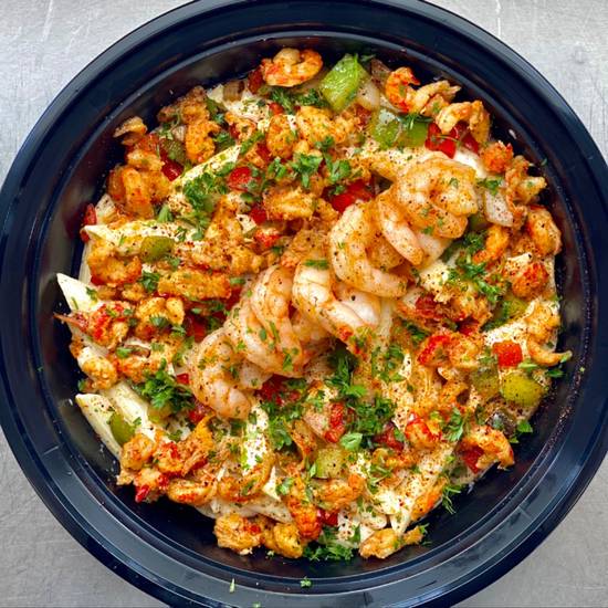 Order Seafood Alfredo Supreme food online from Marco's Pepper Grill store, Houston on bringmethat.com