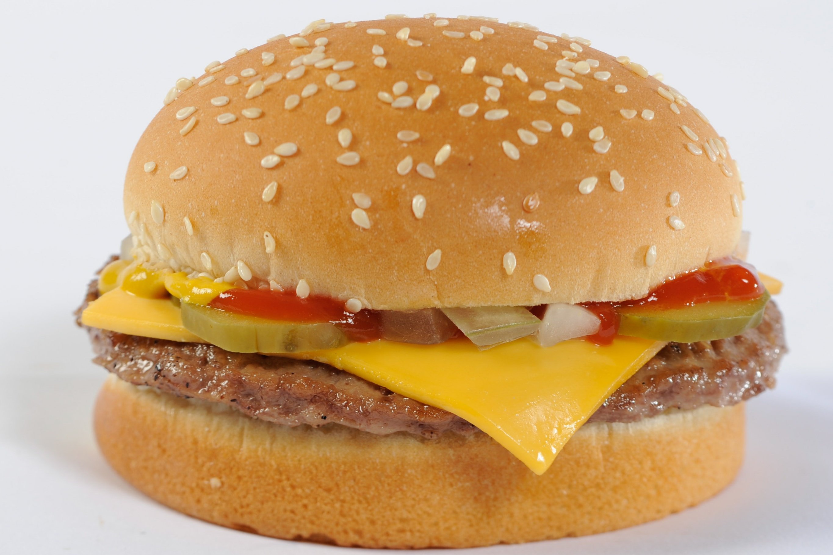 Order Combo 12. Cheeseburger food online from Amigos/Kings Classic store, La Vista on bringmethat.com