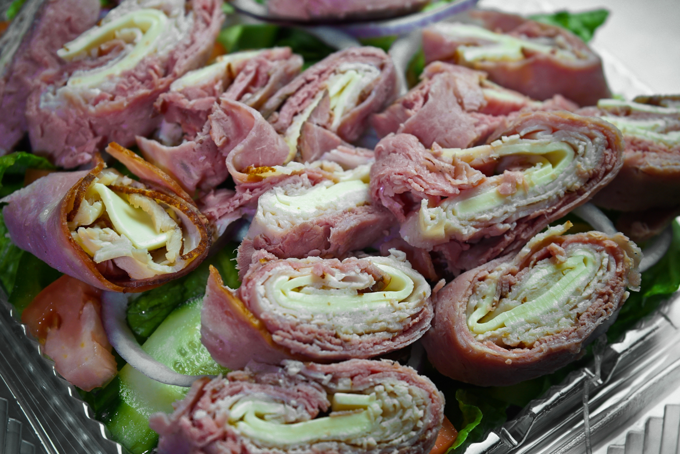 Order Chef Salad food online from Madison's Pizza store, Albany on bringmethat.com