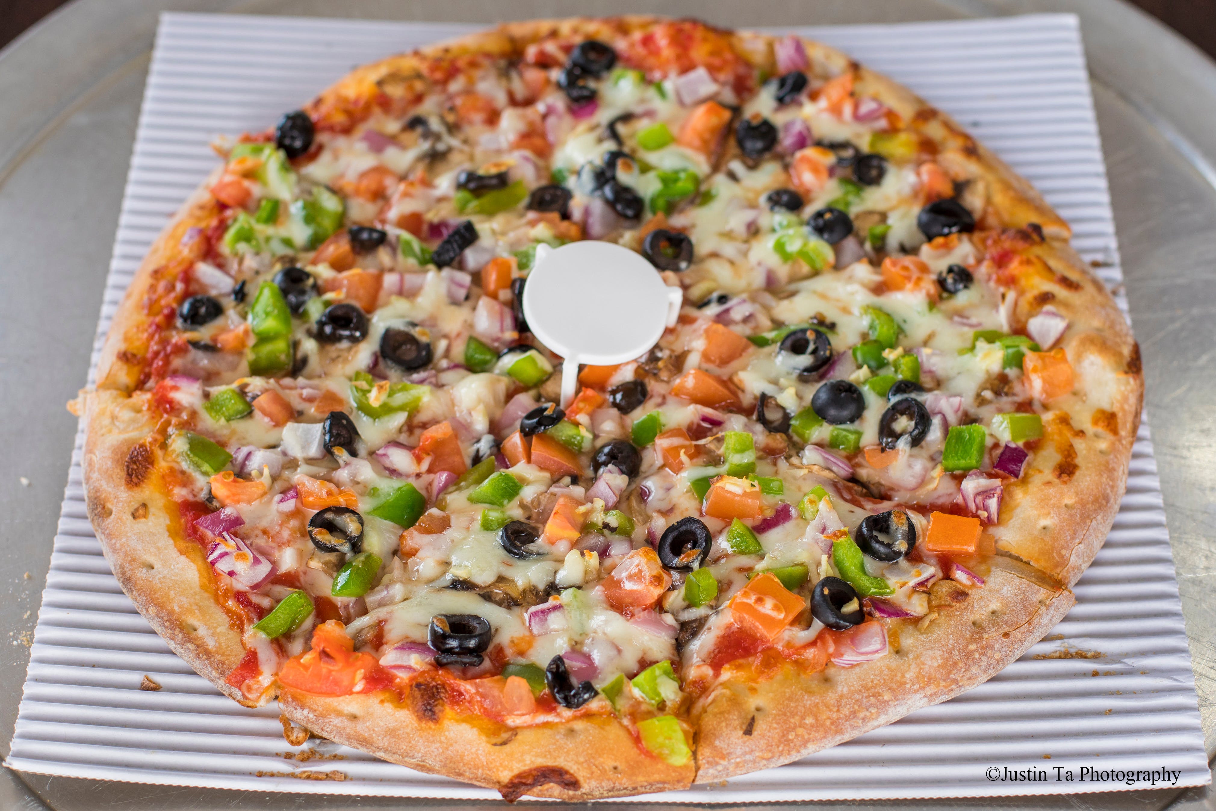 Order 9. Vegetarian Pizza - Small 10'' food online from Red Pepper Pizza store, San Leandro on bringmethat.com