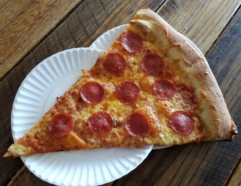 Order Pepperoni Pizza Slice food online from Benny Sorrentino store, Harrisonburg on bringmethat.com