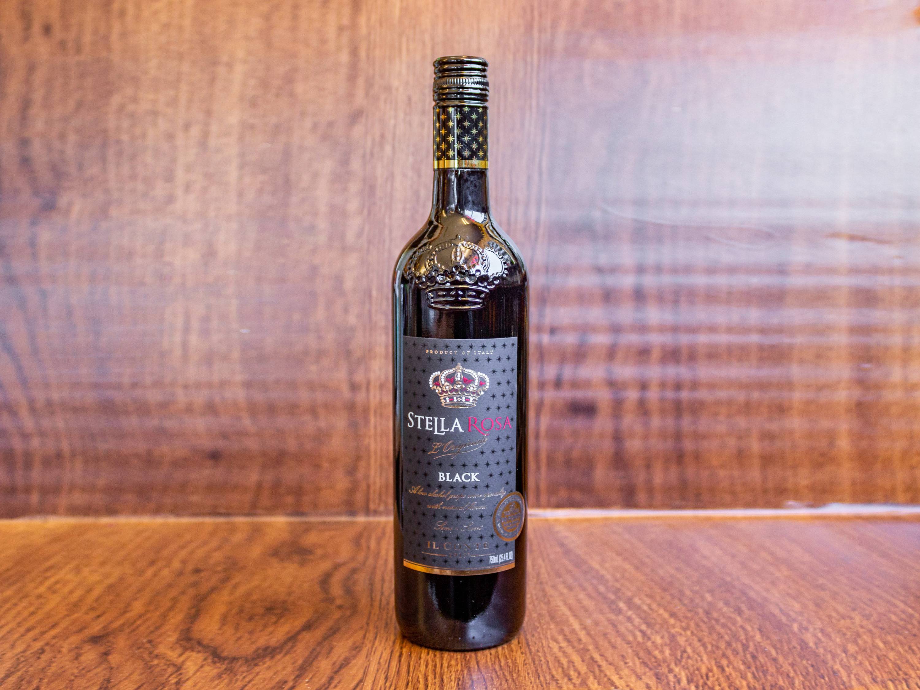 Order Stella Rosa Black 750 ml. food online from Fort Hill Liquor Store store, Rochester on bringmethat.com