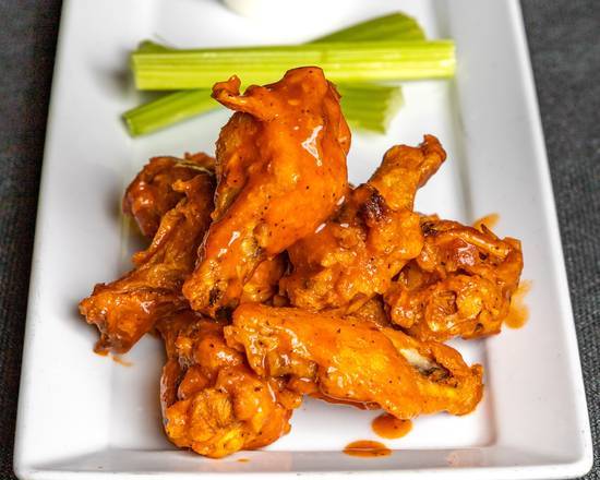 Order One Pound Wings food online from Napolitano Brooklyn Pizza store, Cranston on bringmethat.com