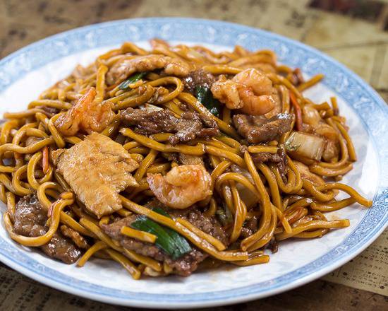 Order House Special Lo Mein food online from Xufeng Restaurant store, Philadelphia on bringmethat.com