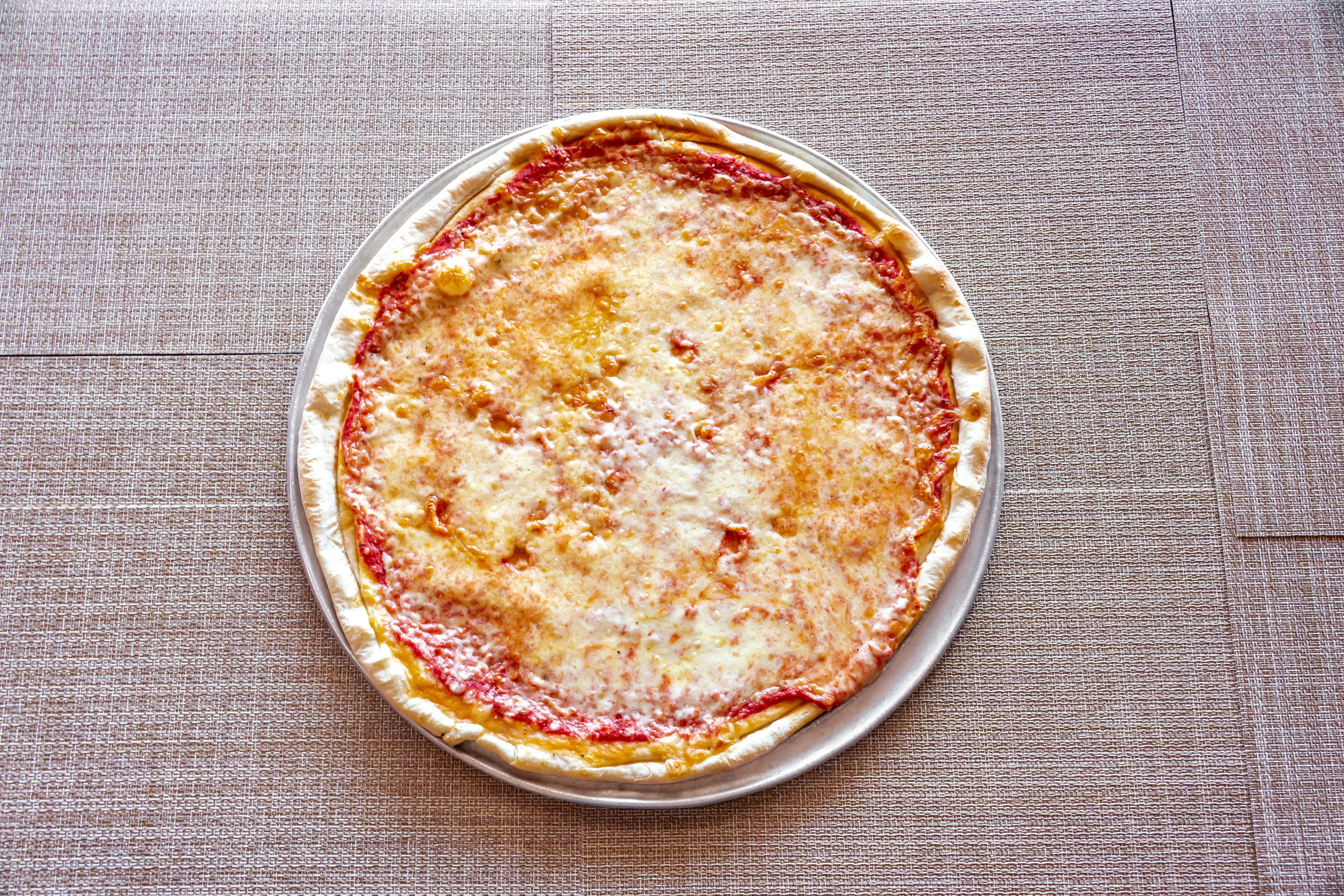 Order Neapolitan Round Pizza - Small 14" food online from Taste of Tuscany store, Wayne on bringmethat.com