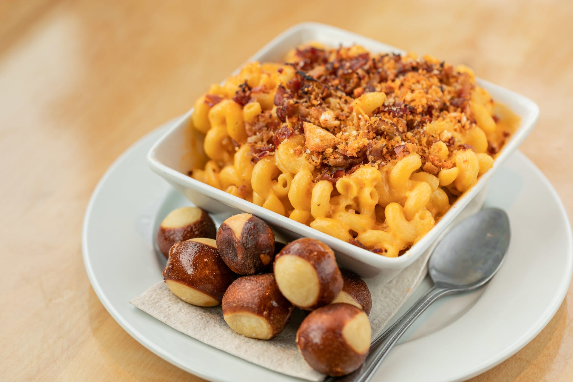 Order Rb Mac n' Cheese food online from Rincon Brewery store, Ventura on bringmethat.com