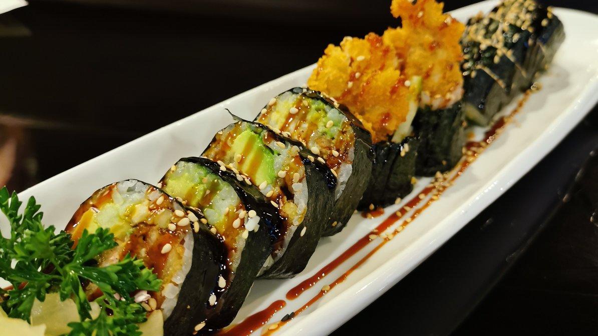 Order Spider Roll food online from Ginza Japanese Cuisine store, Wethersfield on bringmethat.com