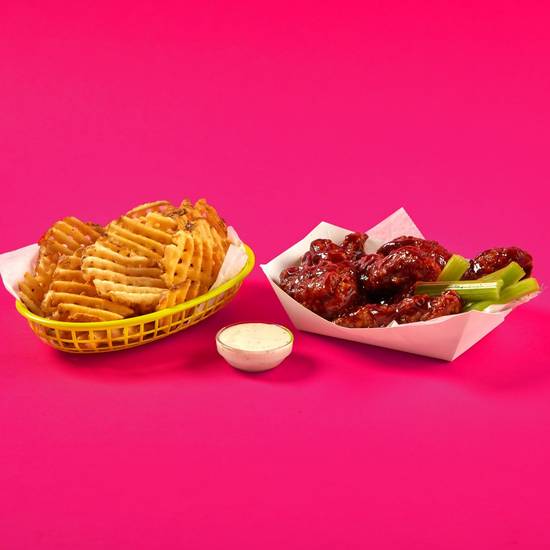 Order 8 pc. Crispy Tender Combo food online from Rebel Wings store, Chicago on bringmethat.com
