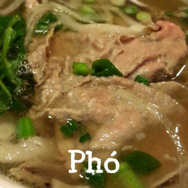 Order Rare Steak Noodle Soup food online from Pho Saigon Star store, San Diego on bringmethat.com
