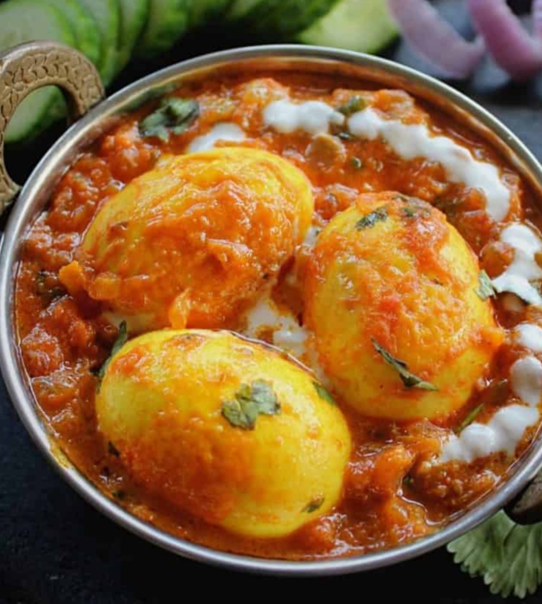 Order Egg Curry food online from Noya Kitchen store, Los Angeles on bringmethat.com