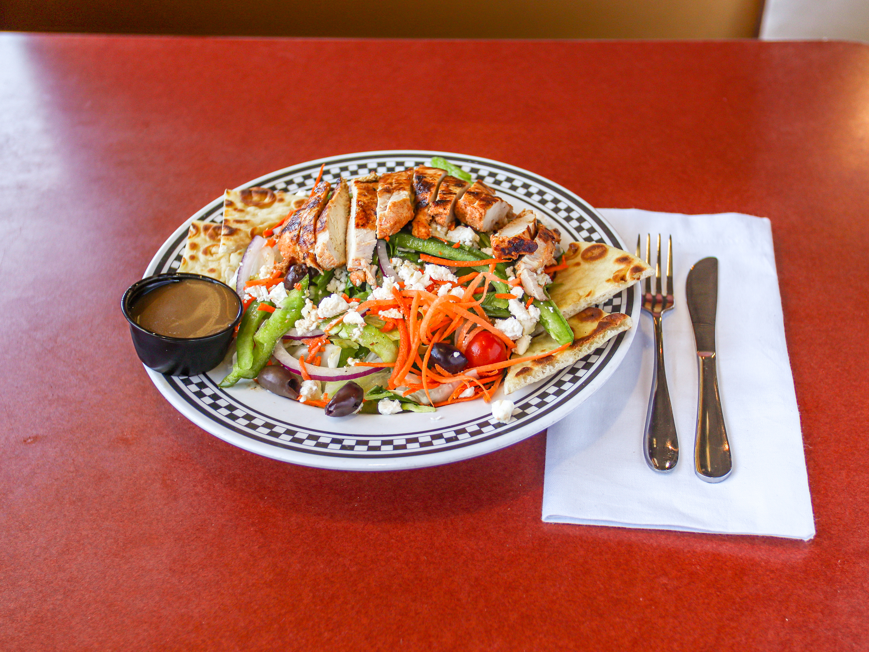 Order Grilled Chicken Salad food online from Fantastic Cafe store, Norco on bringmethat.com