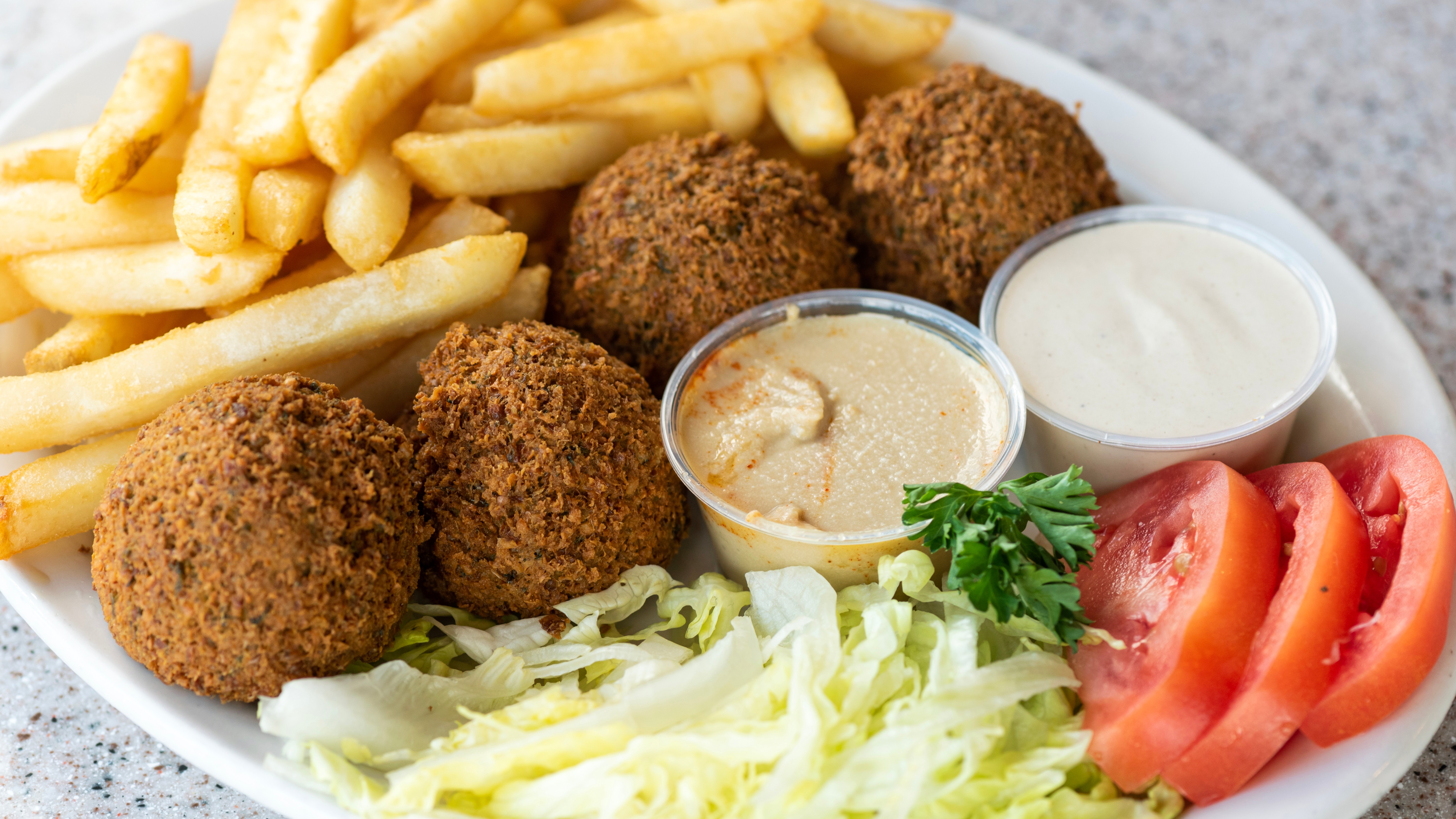 Order Falafel Plate food online from Hubs Chicken Gyros Ribs store, Chicago on bringmethat.com
