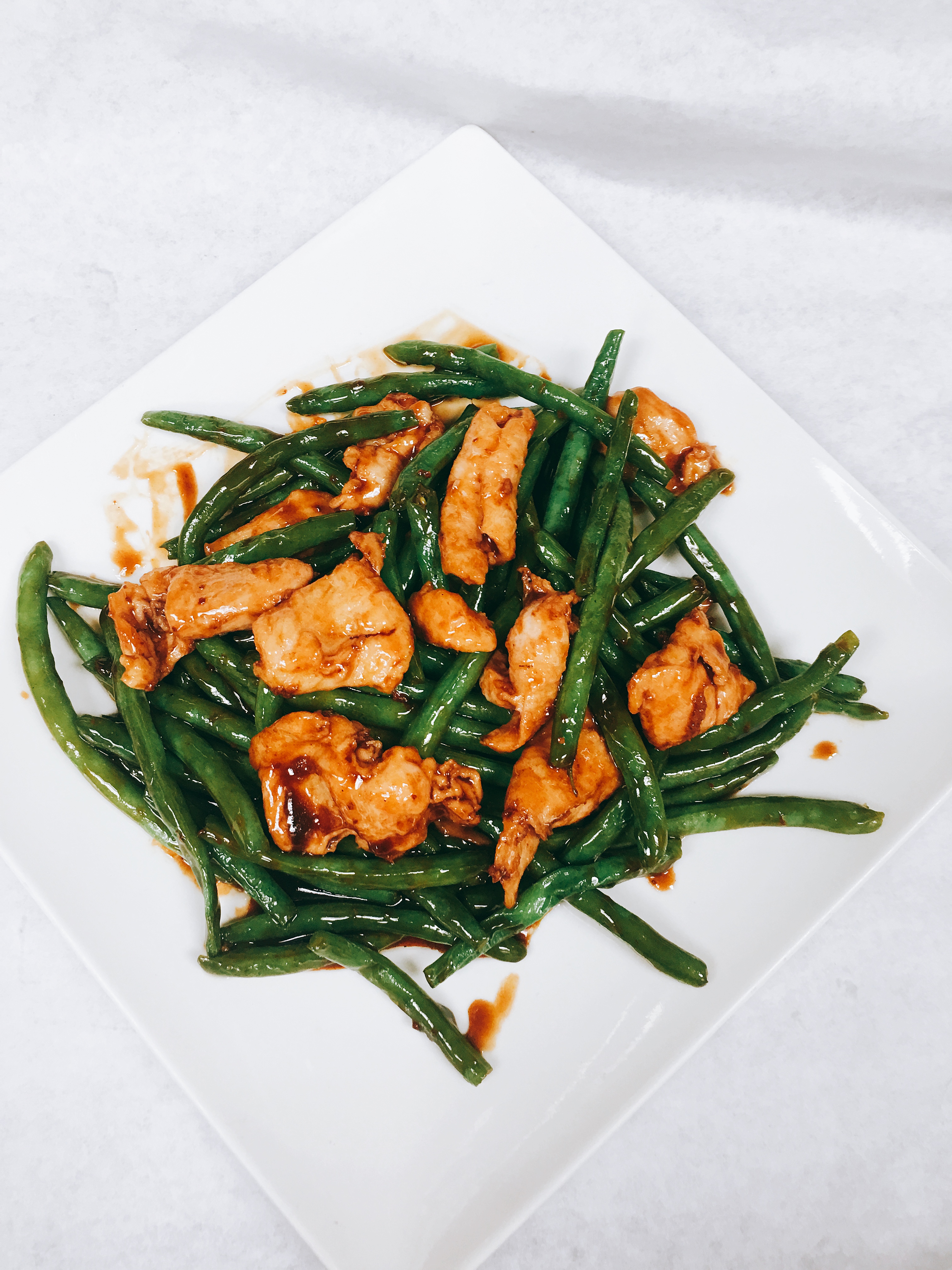 Order Sliced Chicken with String Beans food online from Pearls Chinese Restaurant store, New York on bringmethat.com
