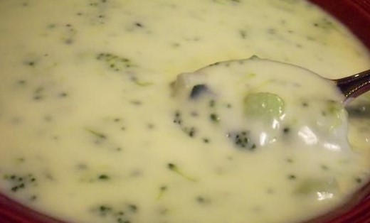 Order Cream of Broccoli Soup (Tuesday Only) food online from Cuomo To Go store, Northlake on bringmethat.com