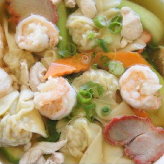 Order Wor Wonton Soup food online from Tasty Palace store, Antelope on bringmethat.com