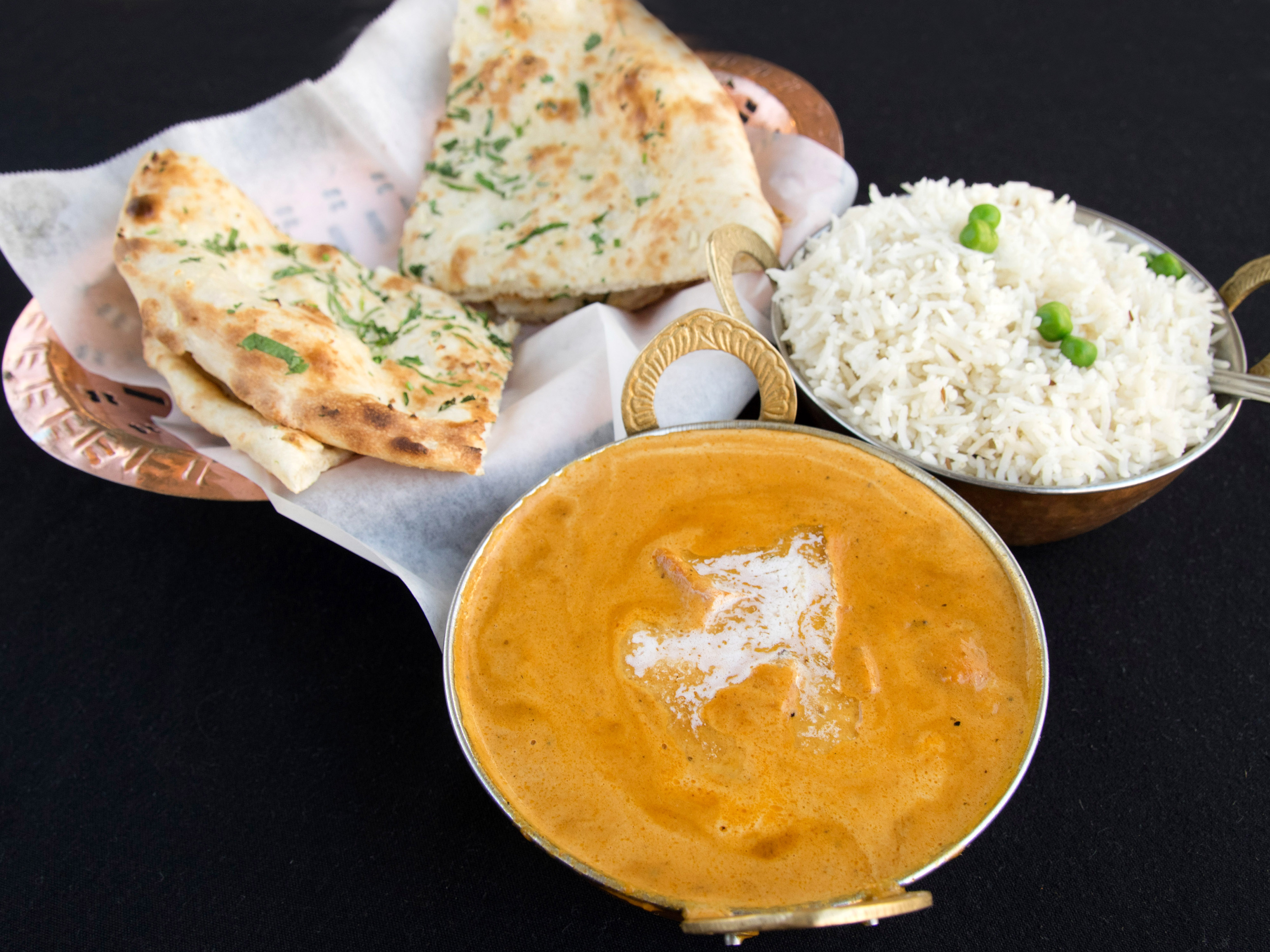 Order 41. Chicken Makhani food online from Taste Of The Himalayas store, Carlsbad on bringmethat.com