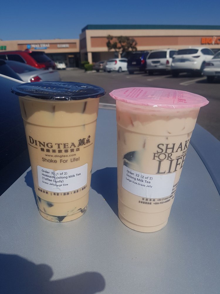 Order Oolong Milk Tea food online from Ding Tea store, Fountain Valley on bringmethat.com
