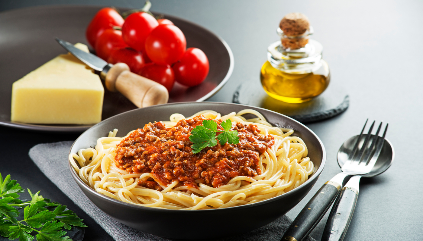 Order Spaghetti food online from Fire Pizza store, Bell Gardens on bringmethat.com