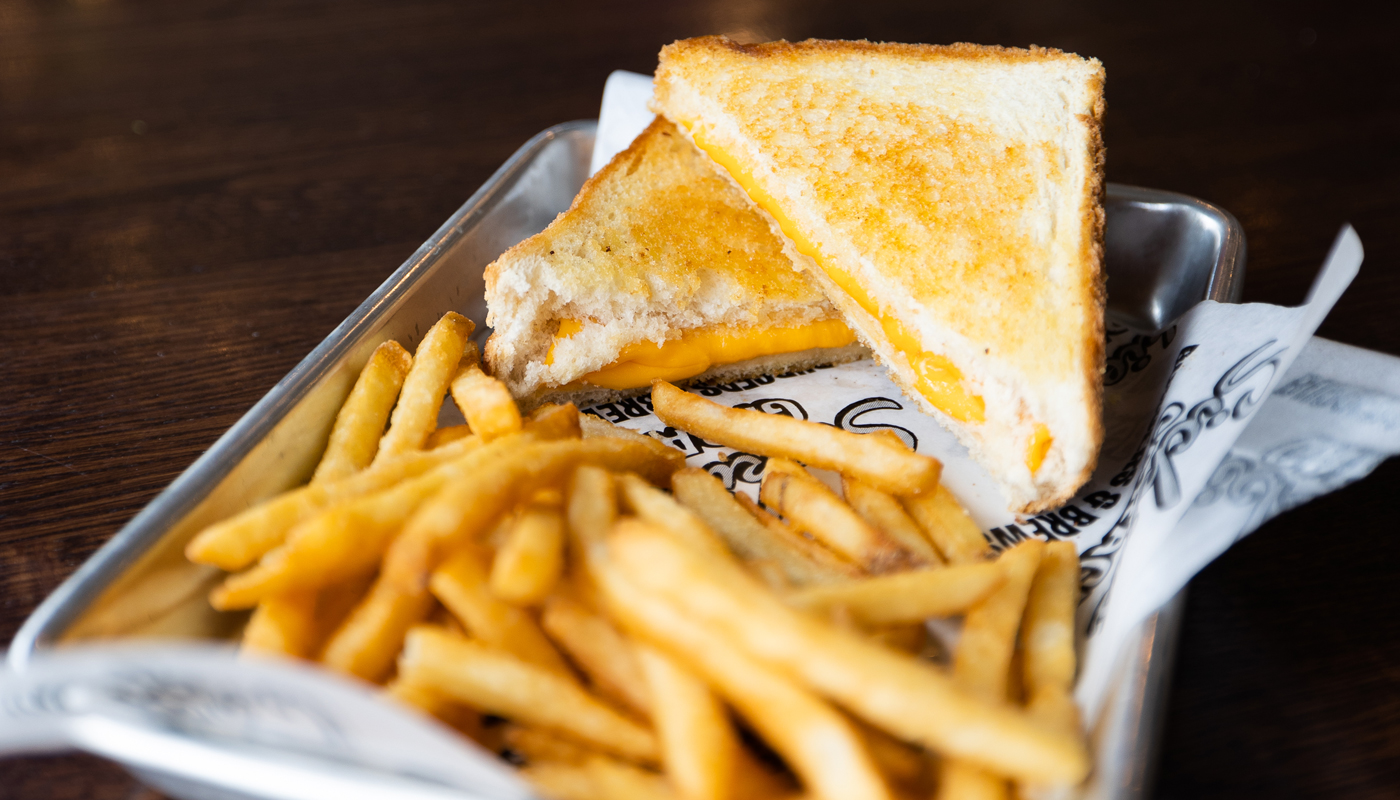 Order Kids Grilled Cheese Sandwich food online from Sickies Garage Burgers store, Sioux Falls on bringmethat.com