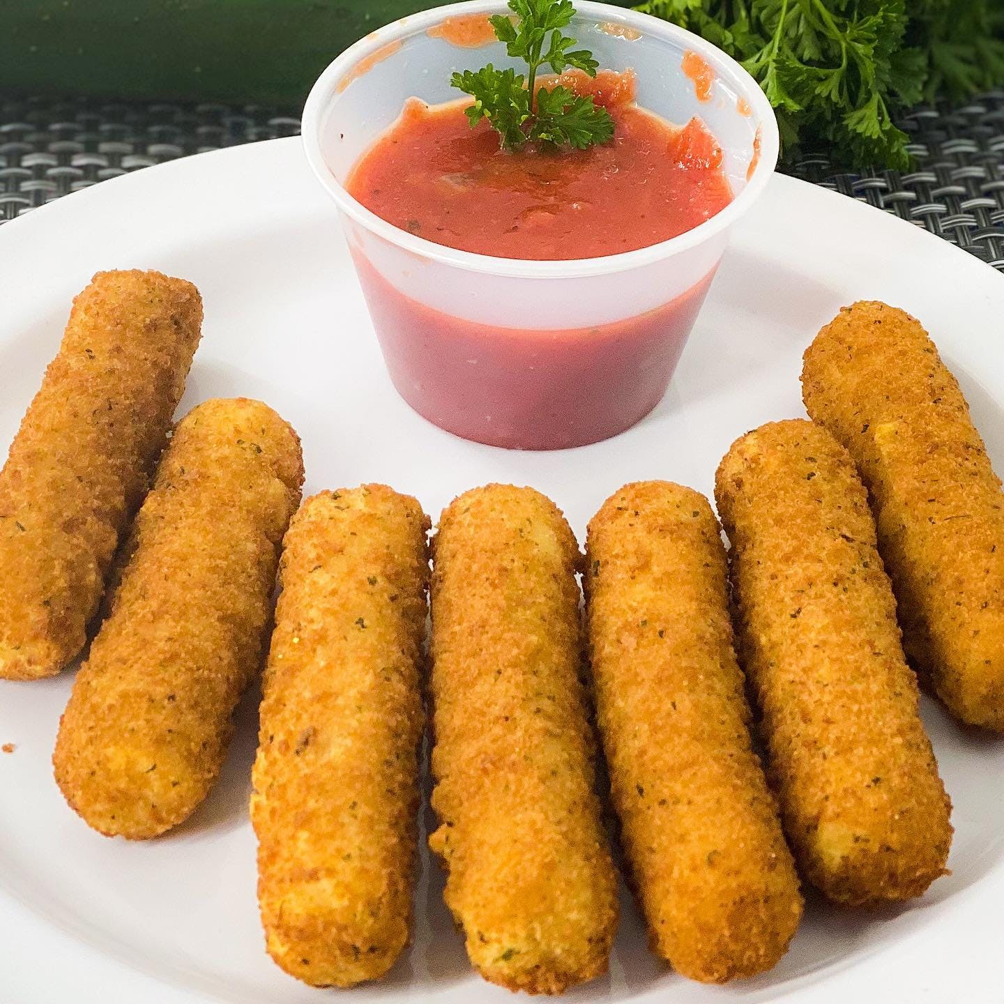 Order Mozzarella Sticks - Appetizer food online from The Grotto Pizzeria store, New York on bringmethat.com