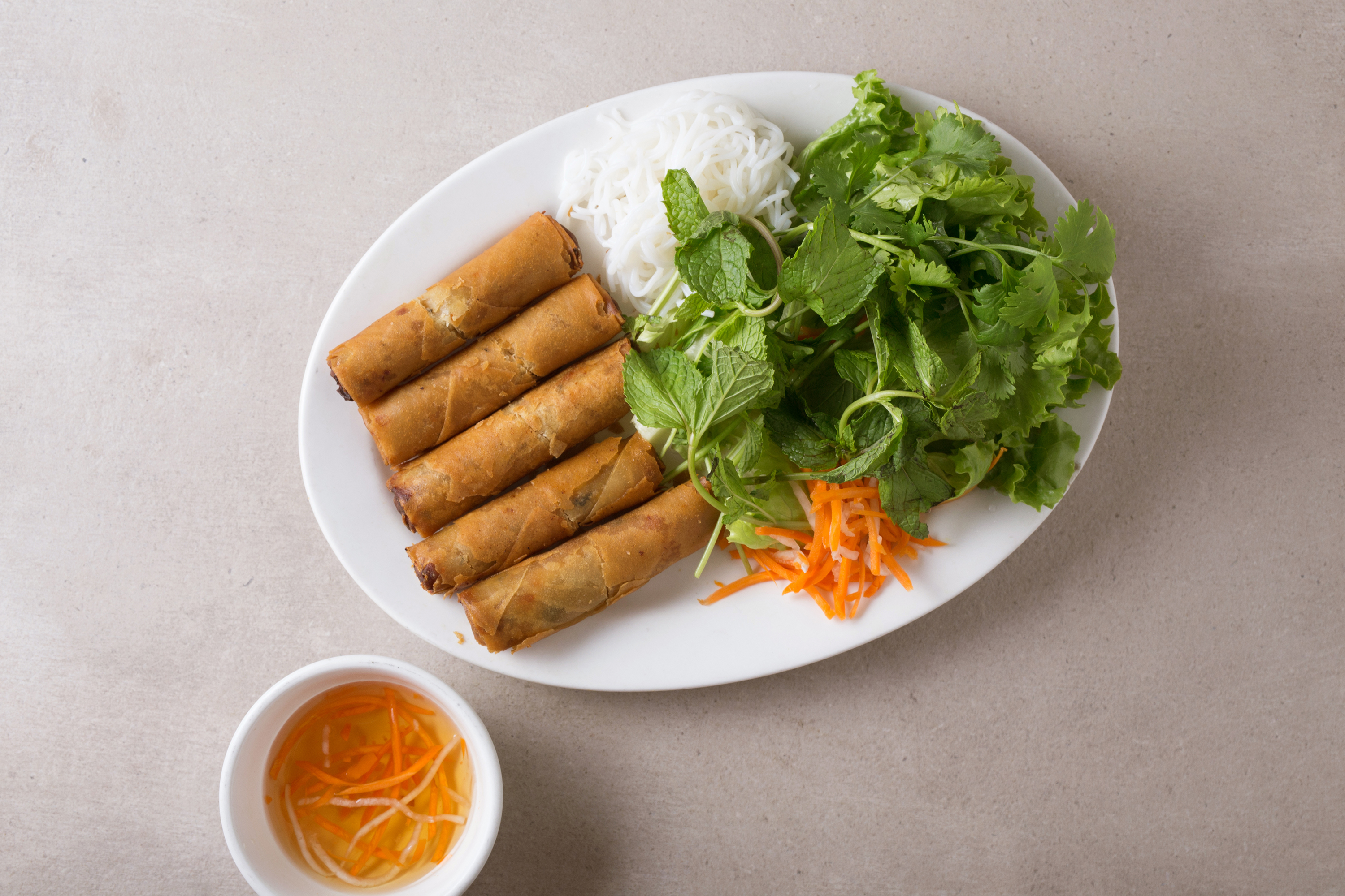 Order 5A. Crispy Vietnamese Egg Rolls with Lettuce Wraps food online from Pho Tasty store, Artesia on bringmethat.com