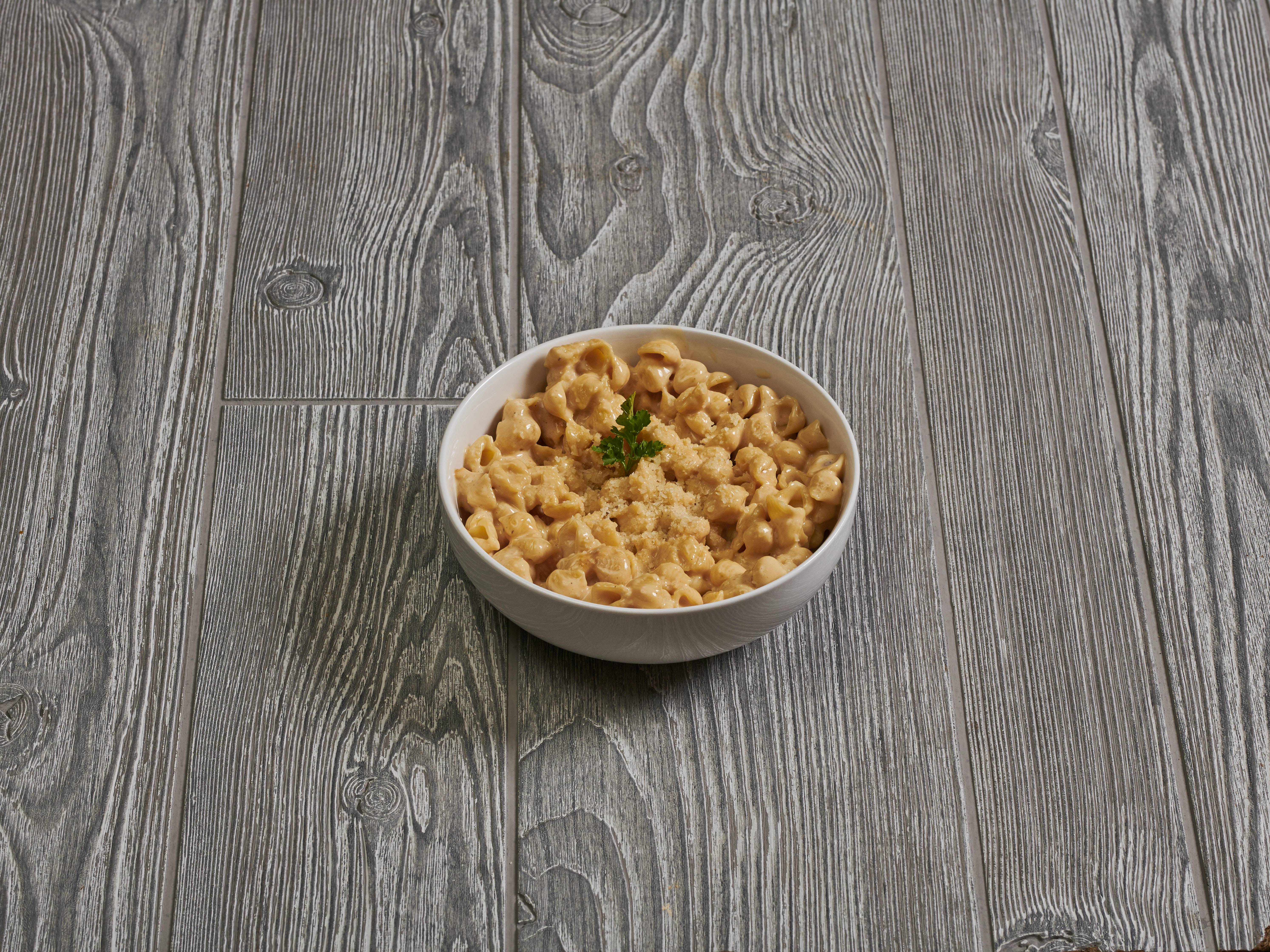 Order Mac and Cheese Bowl food online from Mo Jeaux Bar And Grill store, Fort Collins on bringmethat.com