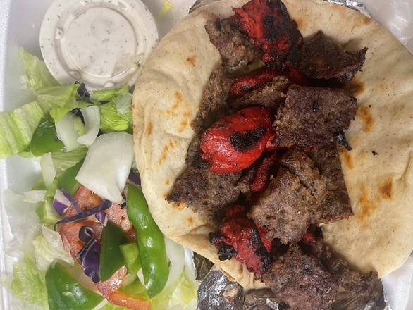 Order “Laila” Mixed Gyro Platter food online from Kennedy Fried Chicken store, Monticello on bringmethat.com