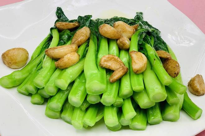 Order Seasonal Vegetable with Garlic  food online from Peony Seafood Restaurant store, Oakland on bringmethat.com