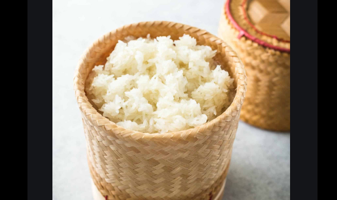 Order Glutinous Sticky Rice food online from Narai Thai Cuisine store, Downey on bringmethat.com