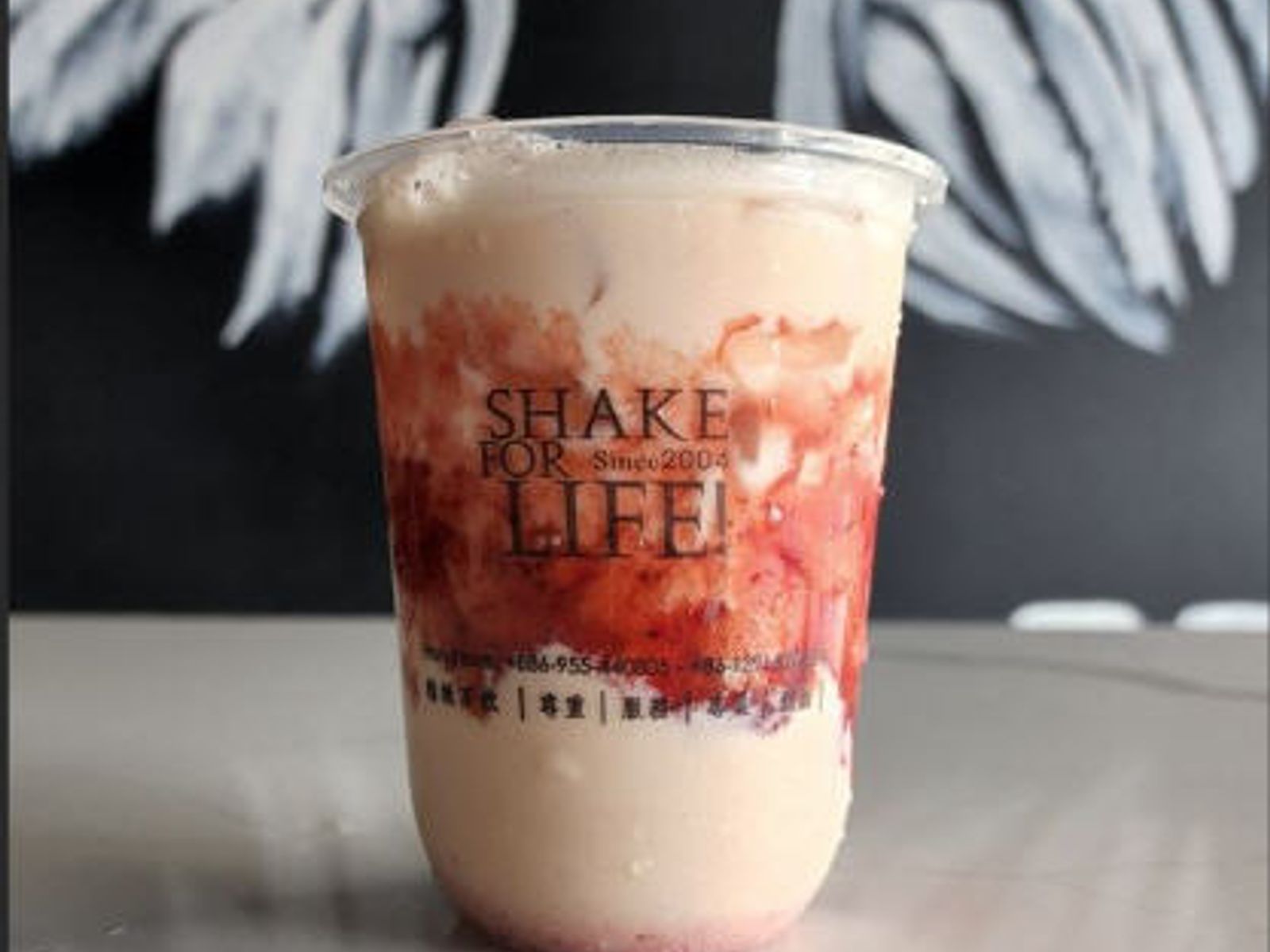 Order Strawberry Green Milk Tea food online from Ding Tea Carson store, Carson on bringmethat.com