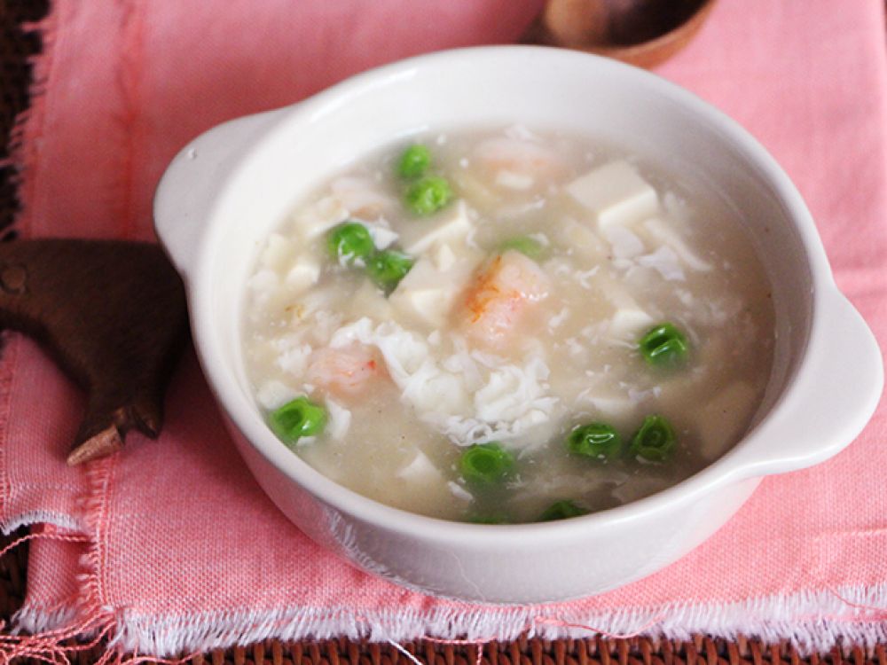 Order 21. Quart of Seafood Soup food online from China Joy Restaurant store, Jacksonville on bringmethat.com