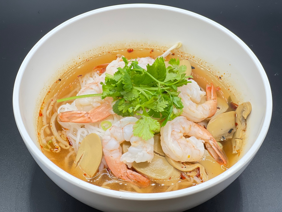 Order TOM YUM NOODLE SOUP food online from Thai By Trio store, Los Angeles on bringmethat.com