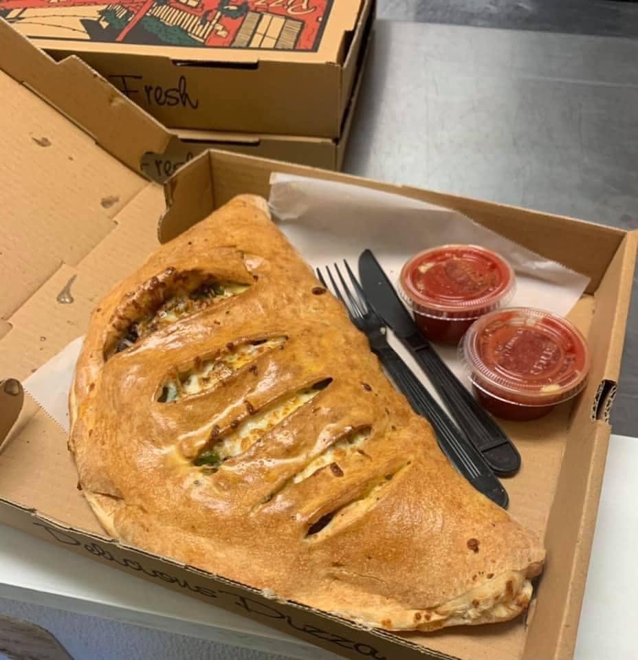 Order Pepperoni Calzone - Small 10" food online from Italiano Of Kingsport store, Kingsport on bringmethat.com