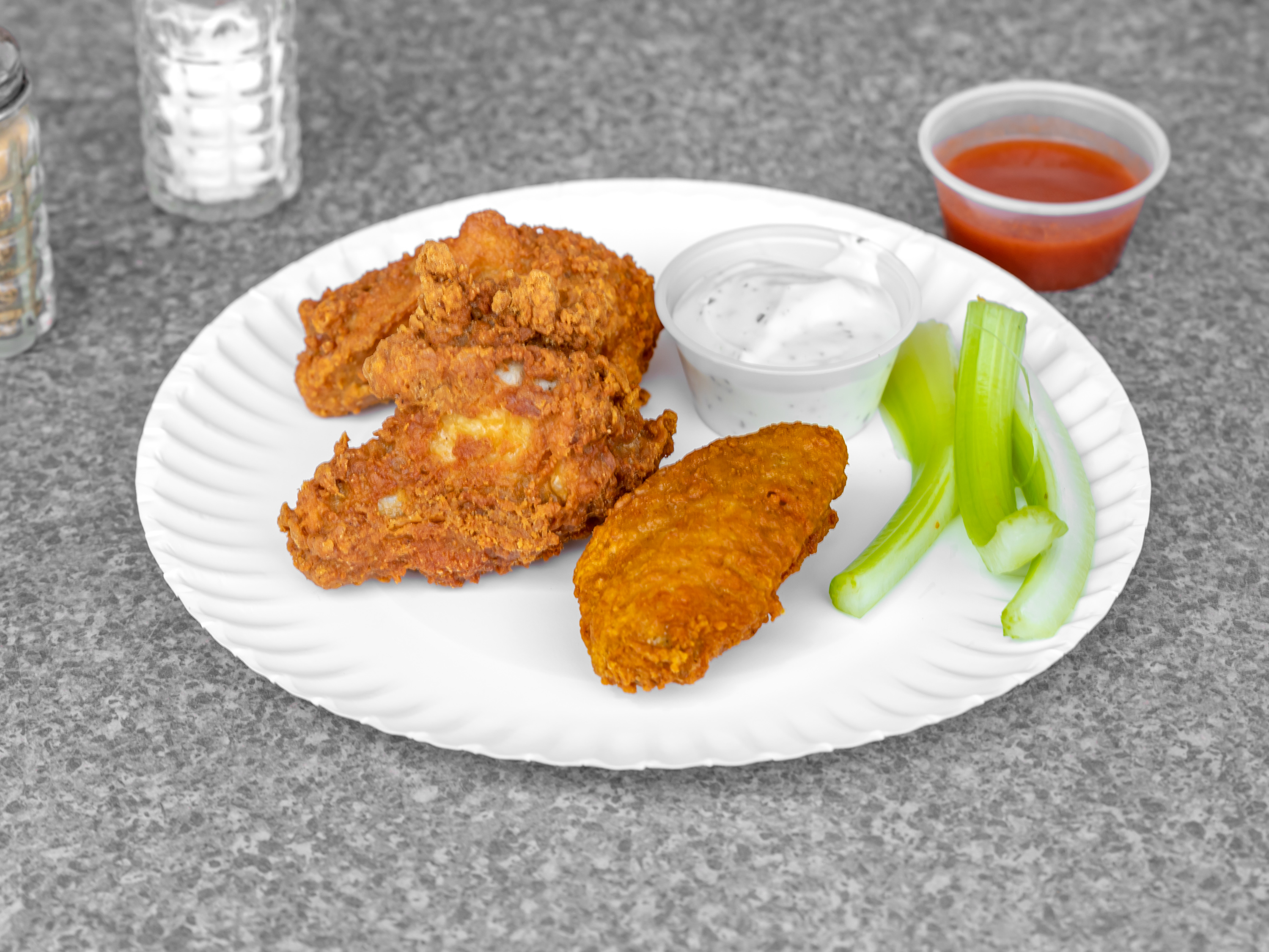 Order 6 Regular Wings food online from Broadway Pizza store, New Haven on bringmethat.com
