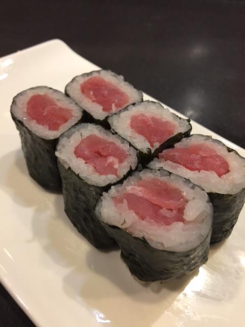 Order Tuna Roll food online from Oyshi Sushi store, Las Vegas on bringmethat.com